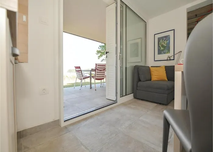 Διαμέρισμα Beautiful In With Wifi Πιράν